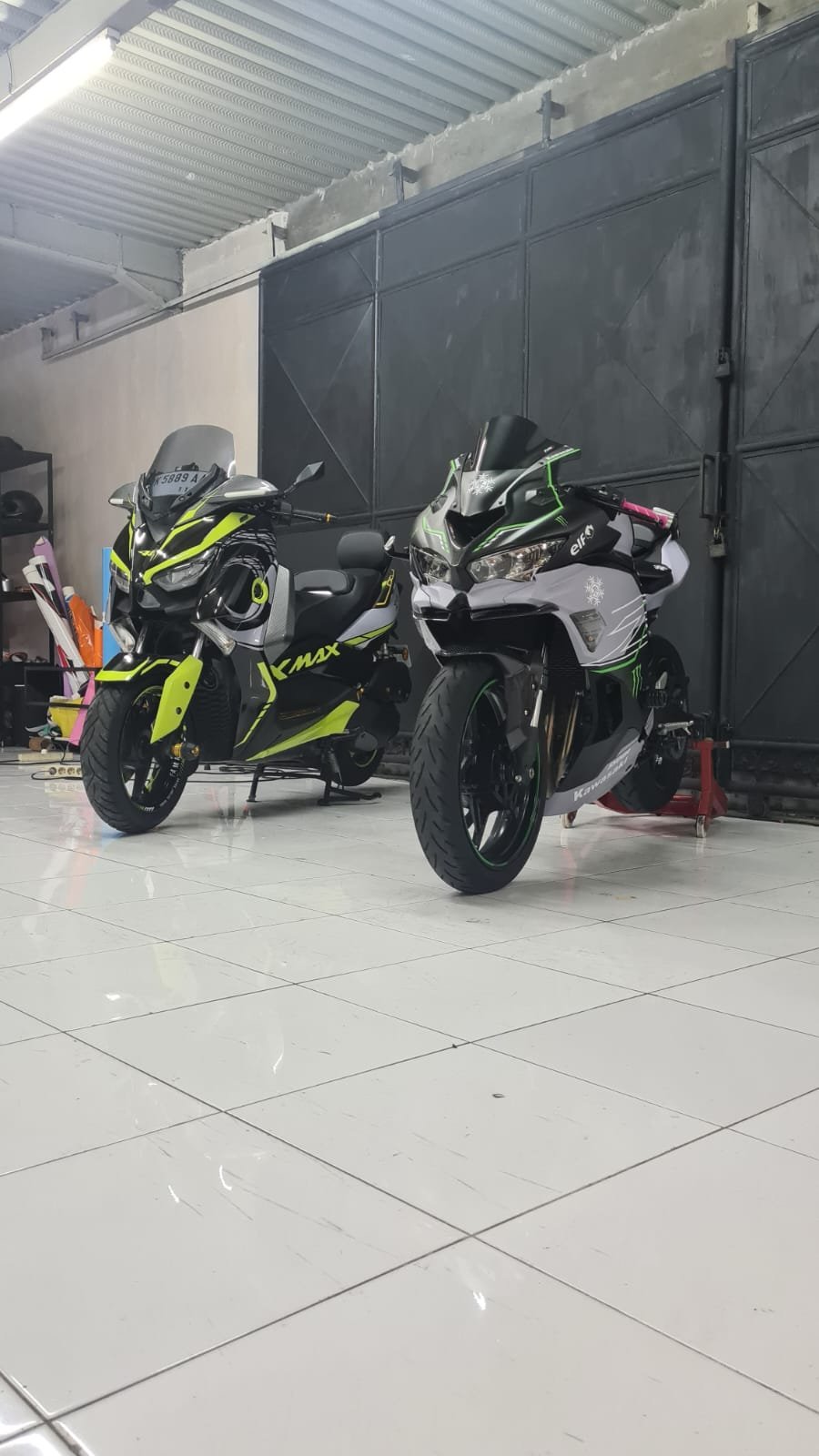 Decal Sticker YAMAHA XMAX 250 LIVERY SUNMOON WINTERTEST GREY FULL BODY - Gambar 3