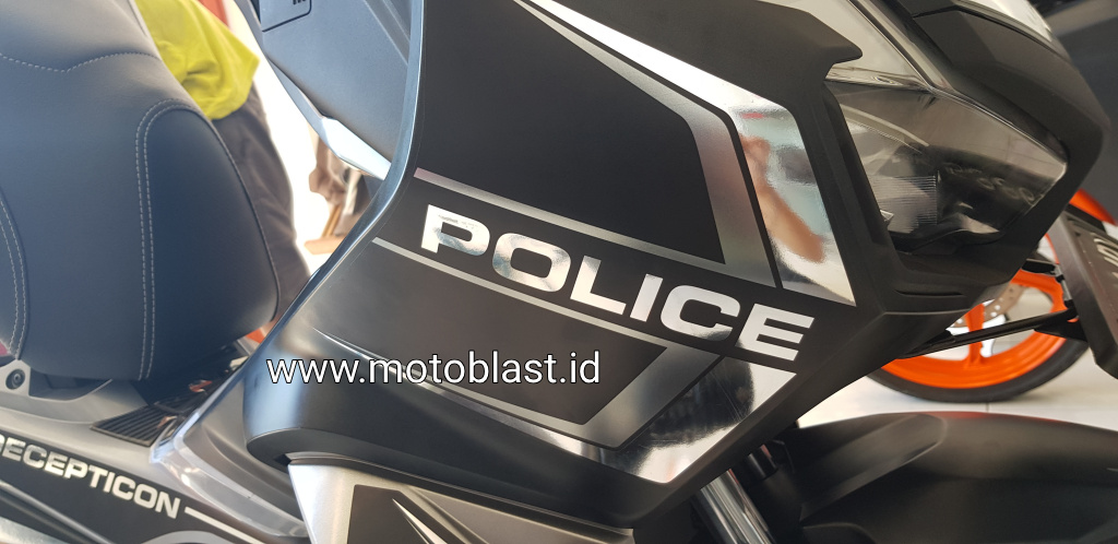 Honda ADV 150 di decal Police Bahan Chrome