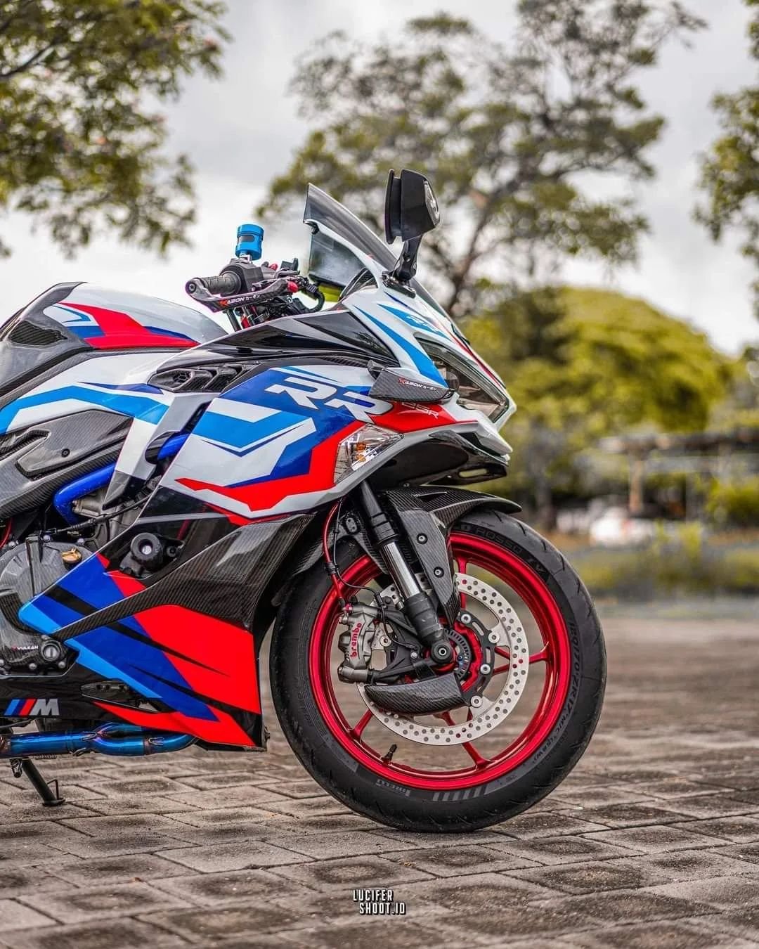 Decal Stiker KAWASAKI NINJA ZX25R LIVERY BMW TRICOLOR FULL BODY - Gambar 3